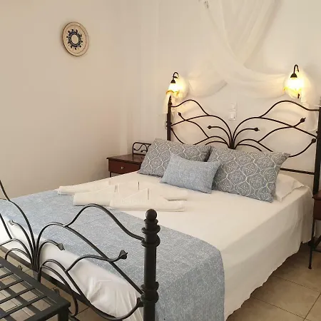 Sifnos Benaki 2*