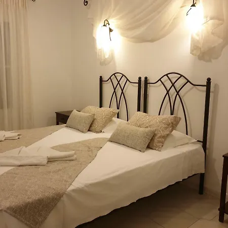 Sifnos Benaki 2*