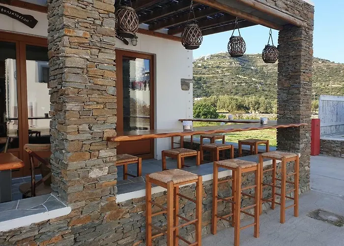 מלון Sifnos Benaki 2*