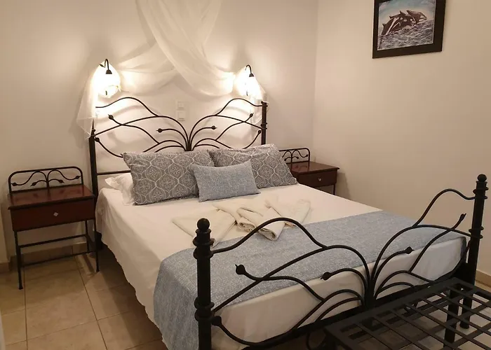 Sifnos Benaki מלון 2*